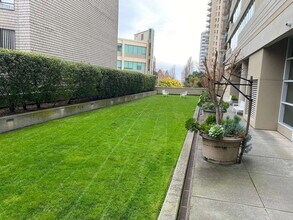1377 Post St in San Francisco, CA - Building Photo - Building Photo