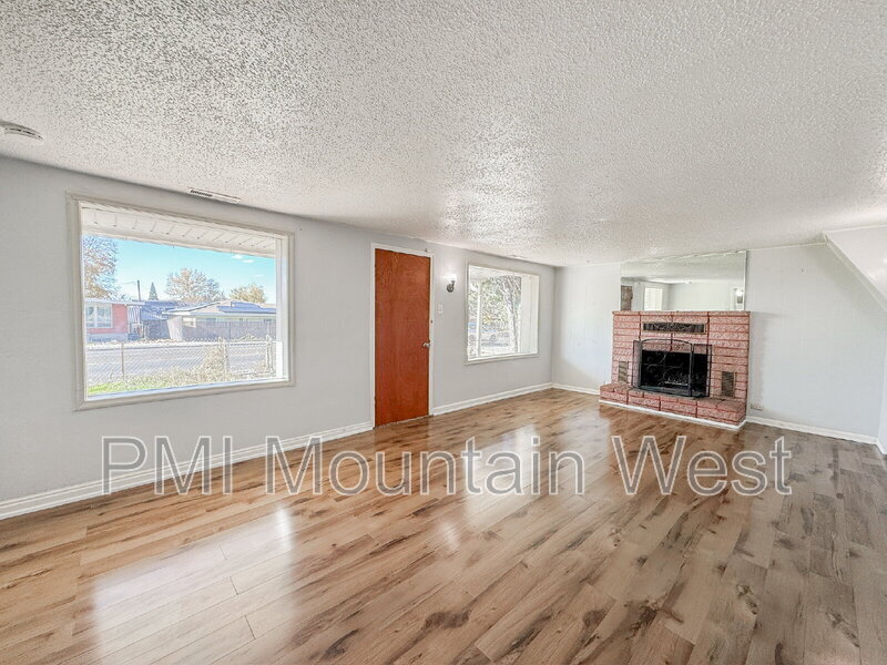 3515 S 2300 E in Salt Lake City, UT - Building Photo