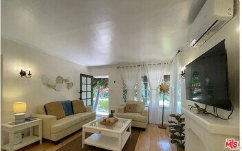1144 15th St in Santa Monica, CA - Building Photo - Building Photo