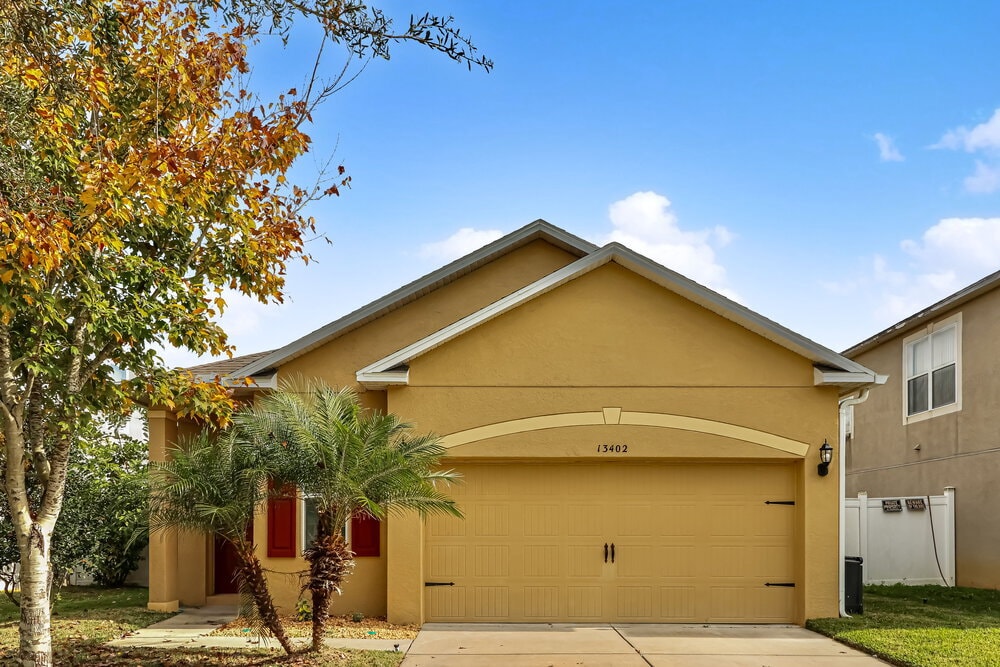 13402 Kent Bradley Street in Dade City, FL - Building Photo