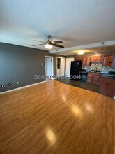 80 Foster St-Unit -308 in Peabody, MA - Building Photo - Building Photo