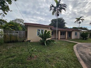 1100 NE 115th St in Biscayne Park, FL - Building Photo - Building Photo