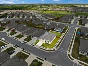 305 Evergreen Sumac Lp in Kyle, TX - Building Photo - Building Photo