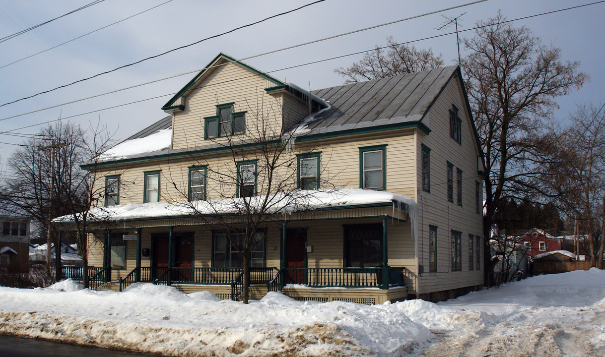 301-303 N Madison St in Rome, NY - Building Photo