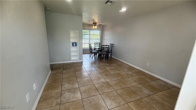 1103 Wesley St in Lehigh Acres, FL - Building Photo - Building Photo