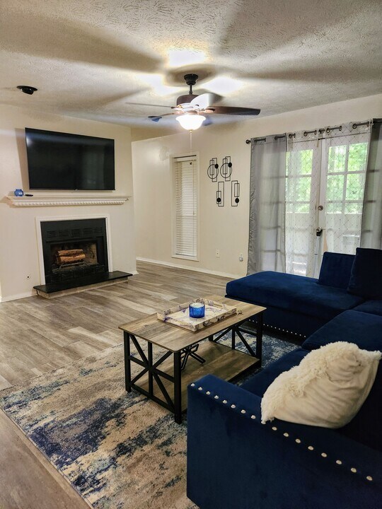 905 Wynnes Ridge Cir SE, Unit 905 wynnes ridge circle in Marietta, GA - Building Photo