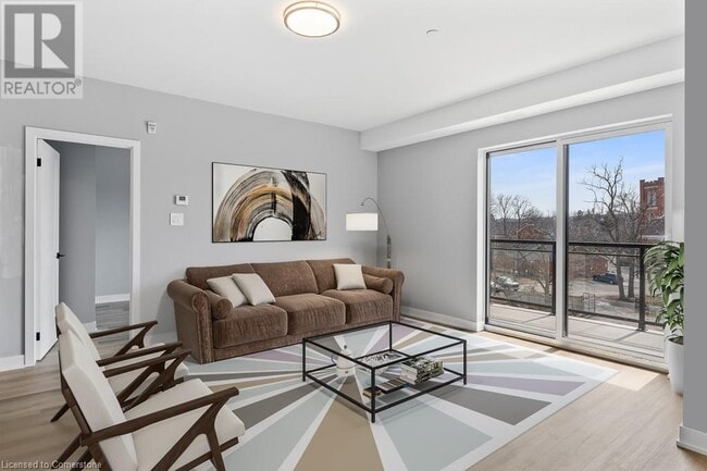 property at 5002 King St