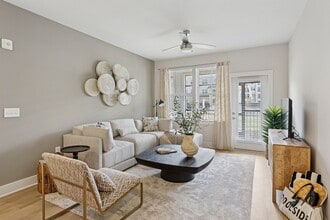 Monument at Pooler in Pooler, GA - Foto de edificio - Building Photo