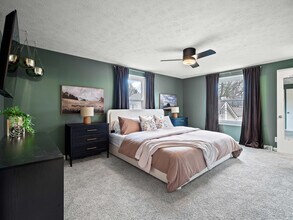 32071 Lake Rd in Avon Lake, OH - Building Photo - Building Photo