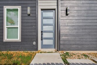 808 Fortune St in Houston, TX - Foto de edificio - Building Photo