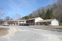 The Village at Killingly in Dayville, CT - Foto de edificio - Building Photo