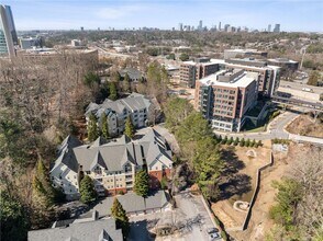 4007 Westchester Ridge NE in Atlanta, GA - Building Photo - Building Photo