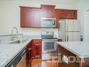 211 Ashmere Ct in Mount Juliet, TN - Foto de edificio - Building Photo