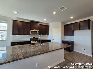 814 Leonie Wy in New Braunfels, TX - Foto de edificio - Building Photo