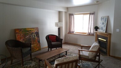 13 N Scott Blvd in Iowa City, IA - Building Photo - Building Photo