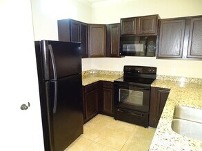 6022 Jax Wy in San Antonio, TX - Building Photo - Building Photo