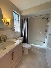 412 Anawanda Ave in Mt. Lebanon, PA - Building Photo - Building Photo