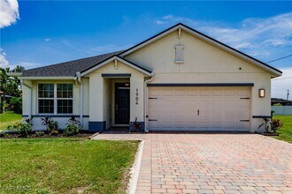 1904 SW 10th Terrace in Cape Coral, FL - Building Photo - Building Photo