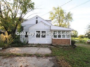 2014 Northshore Blvd in Anderson, IN - Building Photo - Building Photo