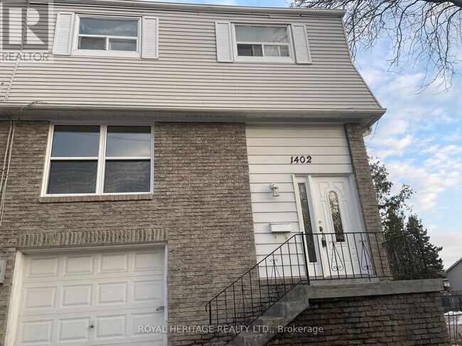 1402 Everton St in Pickering, ON - Building Photo - Building Photo