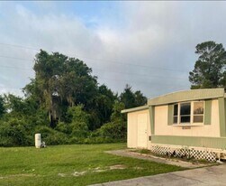 35229 Orange Grove Ln in Leesburg, FL - Building Photo
