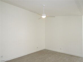 3387 Cayman Ln in Naples, FL - Building Photo - Building Photo