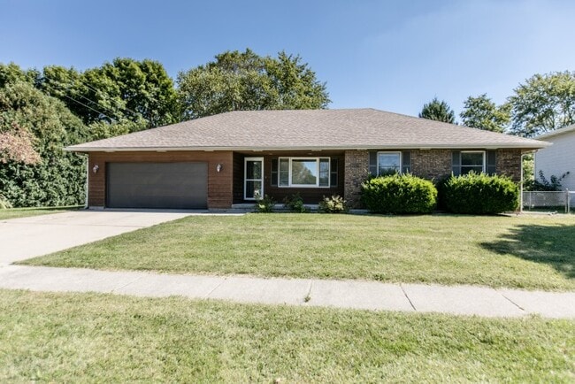 property at 1102 S Garden Ct