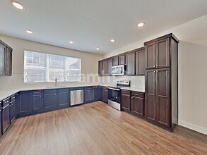 4743 Crestone Peak St in Brighton, CO - Foto de edificio - Building Photo