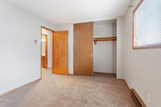 845 NE 55th Ave in Portland, OR - Building Photo - Building Photo