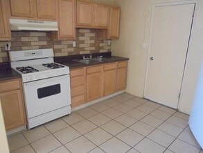 1600 S Santa Cruz St in Deming, NM - Building Photo - Building Photo