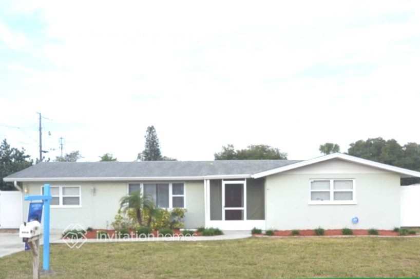 6710 8th St Ct W in Bradenton, FL - Building Photo