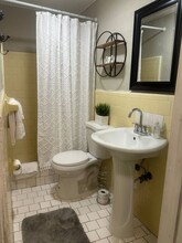 22526 Old Dixie Hwy, Unit Bougainvillea Cottage in Goulds, FL - Building Photo - Building Photo