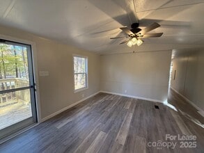 161 Longbranch Rd in Statesville, NC - Building Photo - Building Photo