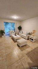 10750 NW 66th St, Unit 309 in Doral, FL - Building Photo - Building Photo