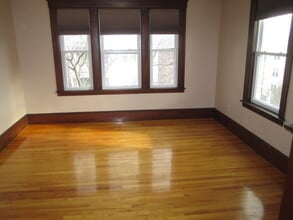 216 Ingleside Ave, Unit #2 in Worcester, MA - Building Photo - Building Photo
