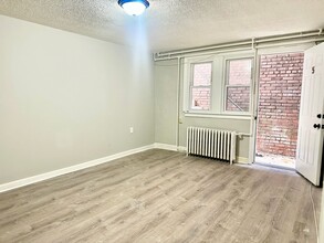 943 Bonifant St in Silver Spring, MD - Building Photo - Building Photo