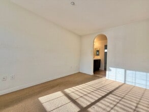 805 Almond Rd in San Marcos, CA - Building Photo - Building Photo