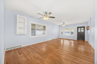 1232 Elgin Ave in Forest Park, IL - Building Photo - Building Photo