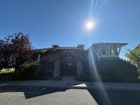 6432 NE Melby Way, Unit 104 in Moses Lake, WA - Building Photo