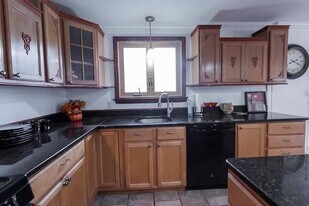 35 Fort Ave, Unit A in Boston, MA - Building Photo