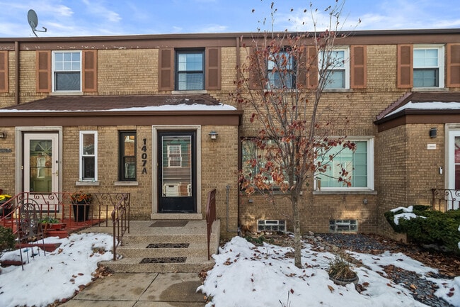 property at 1407 N Harlem Ave