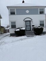 13813 Wainstead Ave in Cleveland, OH - Building Photo