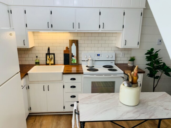 5340 Notre Dame Ave in Stevensville, MI - Foto de edificio - Building Photo