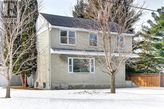 1151 Normandy Crescent in Ottawa, ON - Building Photo - Building Photo