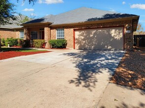 1508 Natural Bridge Ln in Pflugerville, TX - Building Photo - Building Photo