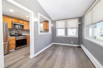 108 Ralph Ave-Unit -Main in Babylon, NY - Building Photo - Building Photo