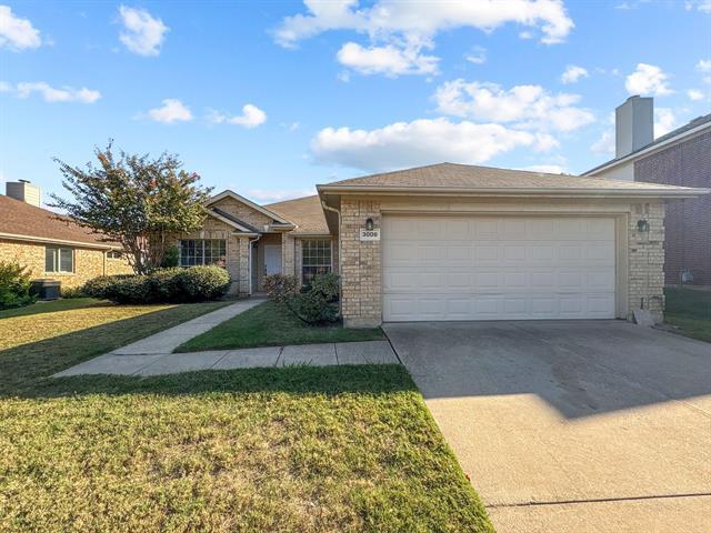 3008 Berkshire Ln in Corinth, TX - Foto de edificio