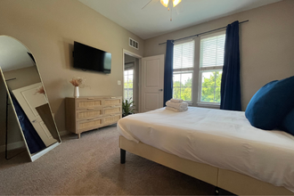9064 Dowden Rd in Orlando, FL - Building Photo - Building Photo