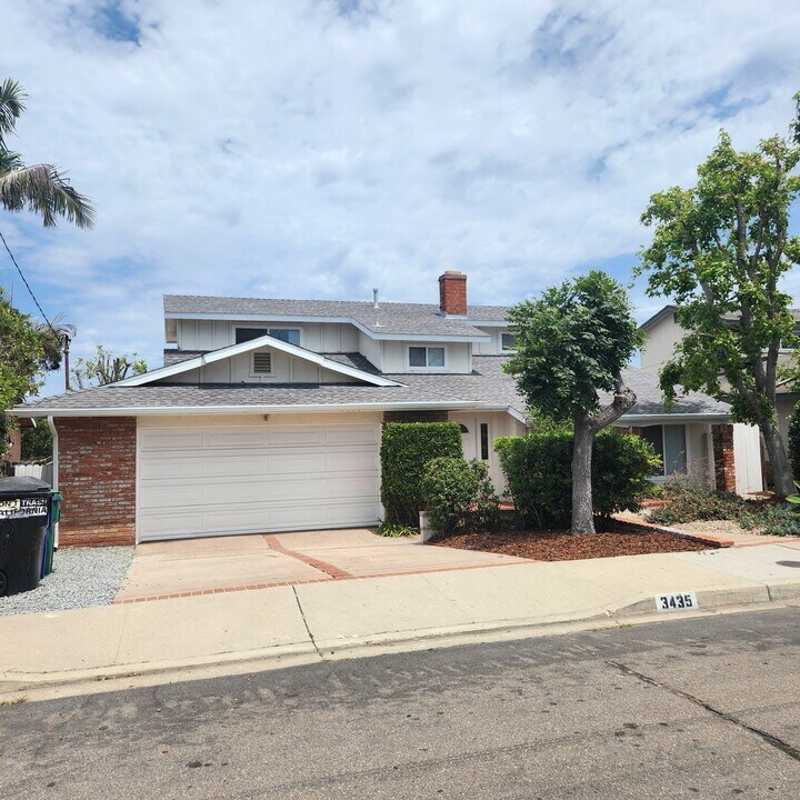 3435 Mt Carol Dr in San Diego, CA - Building Photo