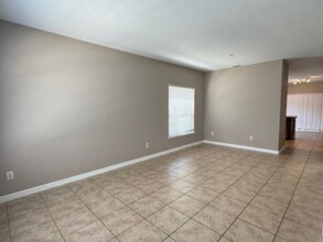 3560 Windleshore Way in Sanford, FL - Building Photo - Building Photo